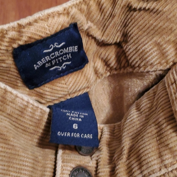 Tan corduroy pants Abercrombie and Fitch - Picture 2 of 4